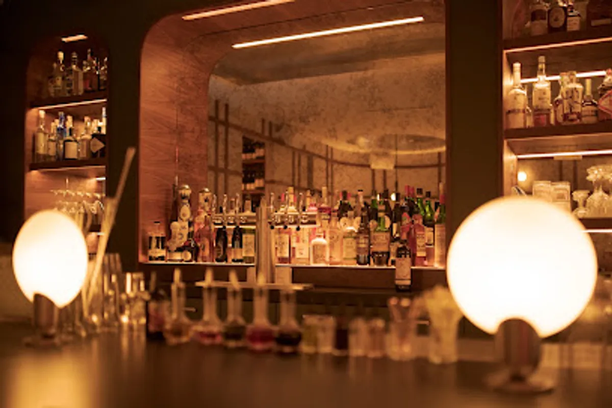 Cozy and stylish interior of Bar Francis cocktail bar in Clinton Hill, Brooklyn