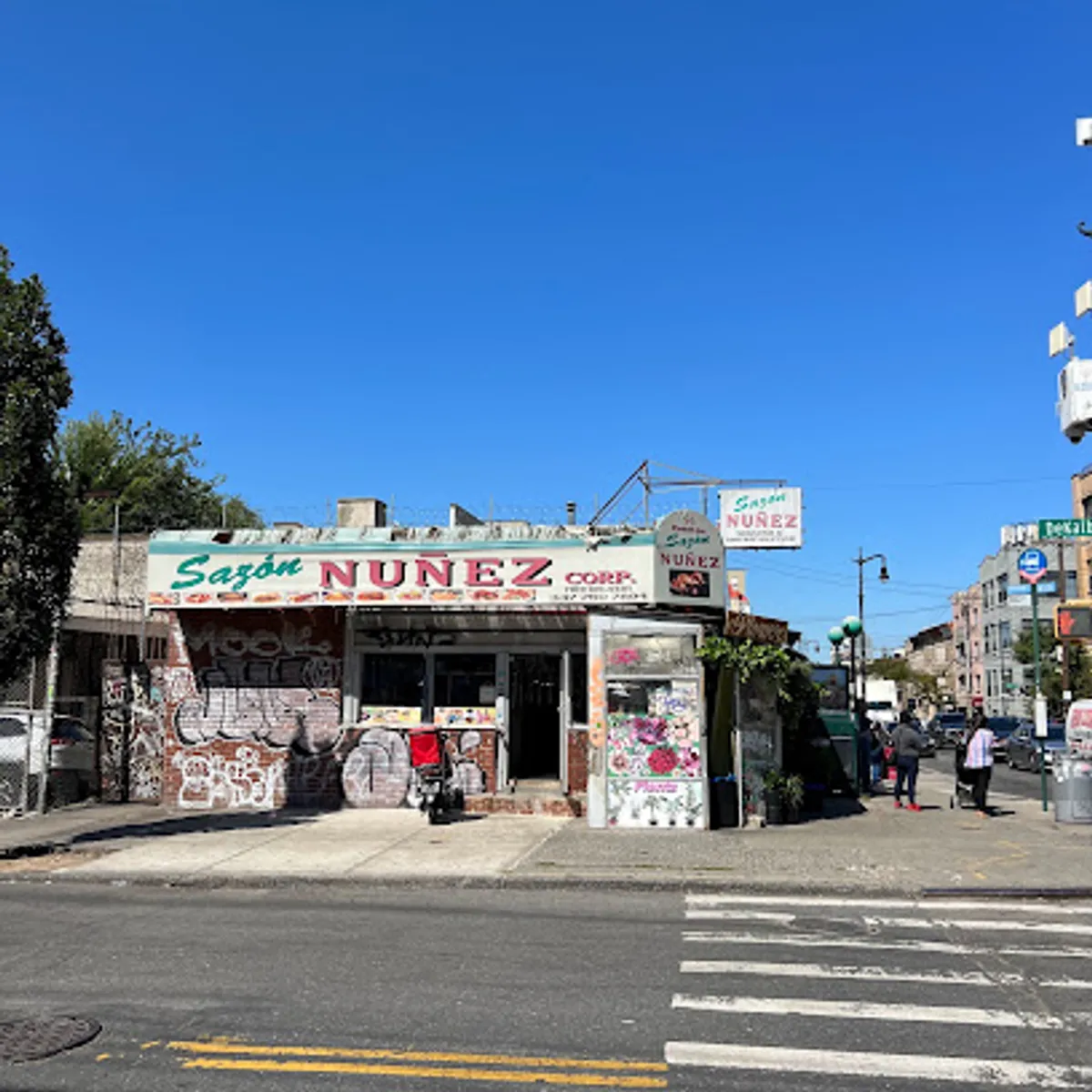 Interior view of Sazon Nuñez, a popular spot in brooklyn